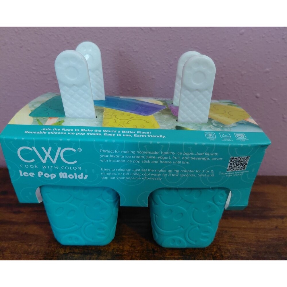 CWC Ice Pop Molds 4 Cavity Silicone Popsicle Maker BPA Free New Smiley Face